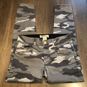 DEMOCRACY Ab Technology Camo Pants (worn once)